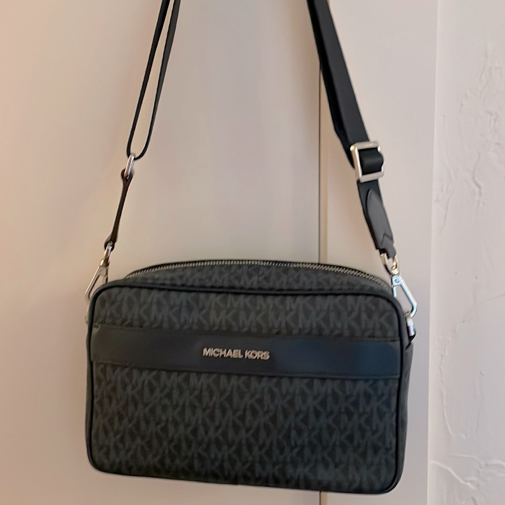 Michael Kors navy handbag